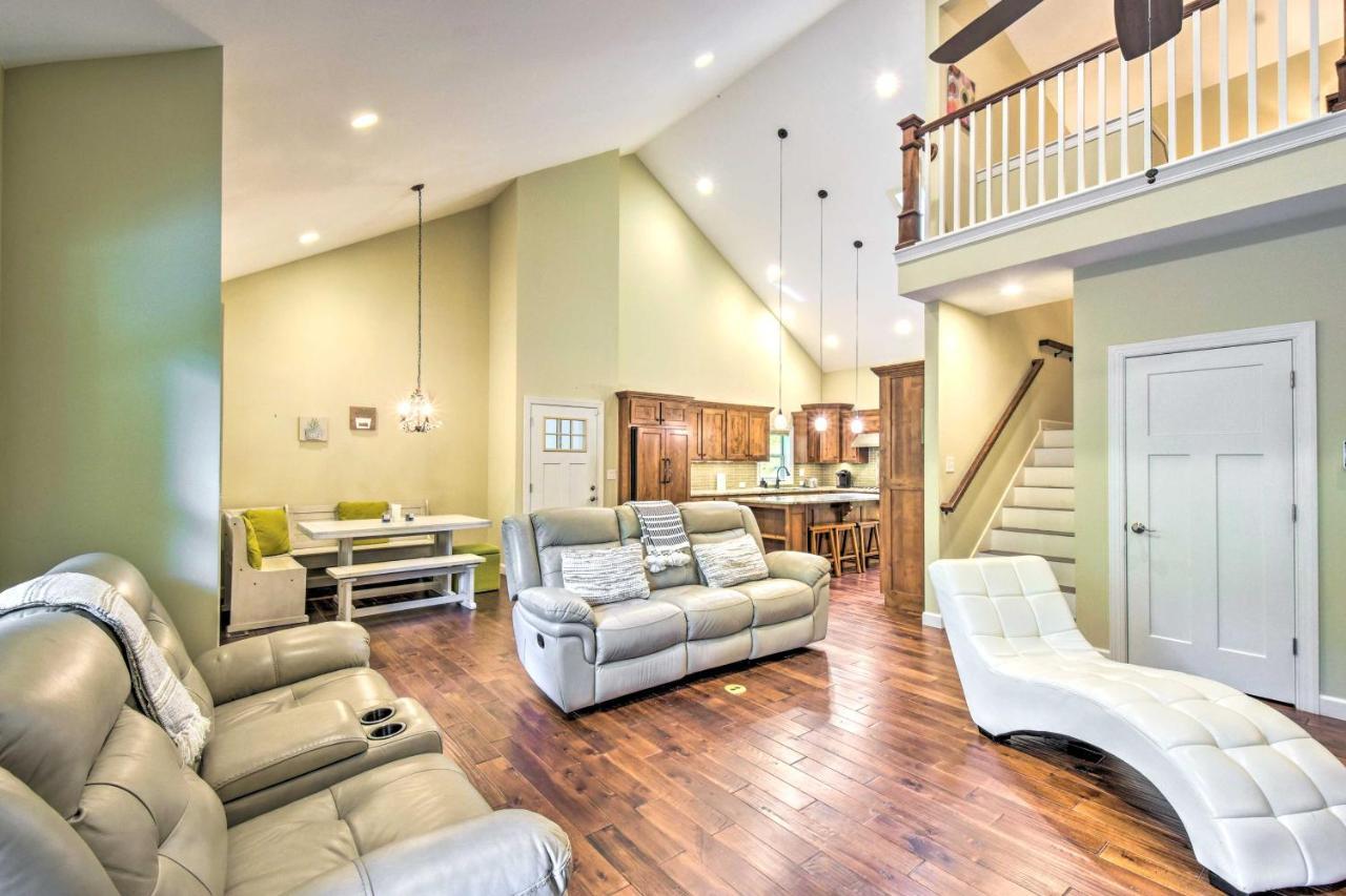 Cozy Riverside Dahlonega Home With Kayaks And Fire Pit Kültér fotó